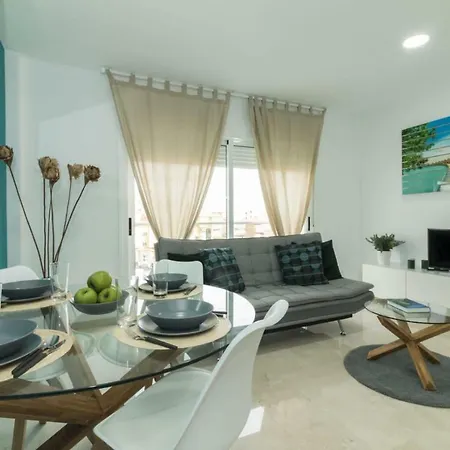 Blue & White Apartament * Канделария