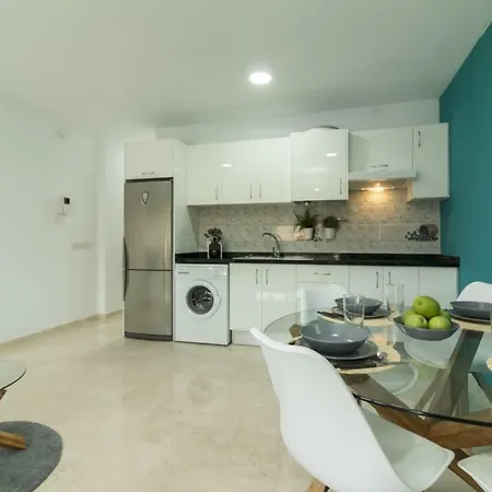 Апартаменты Blue & White Apartament
